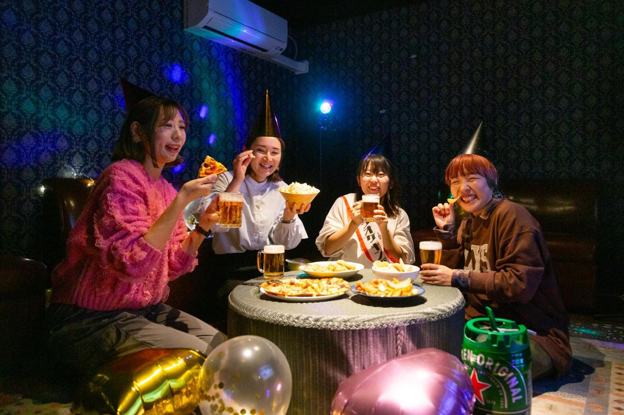 遊之宿 ユニバーサル Ōsaka Eksteriør bilde
